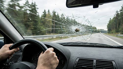 Glass service auto stakla | Pucanje stakla u vožnji